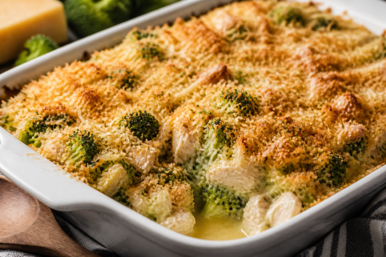 Crispy Parmesan Chicken Broccoli Casserole – Comforting, Cheesy, and Easy