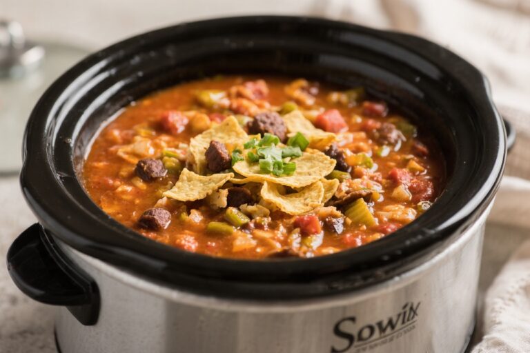 Slow Cooker Taco Soup – A Cozy, Flavor-Packed Weeknight Dinner